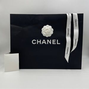 Chanel large paper gift bag set